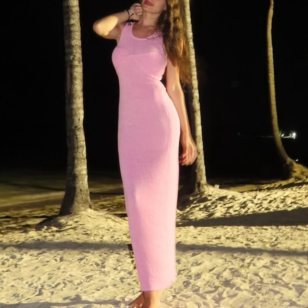 Elegant Pink Maxi Dress